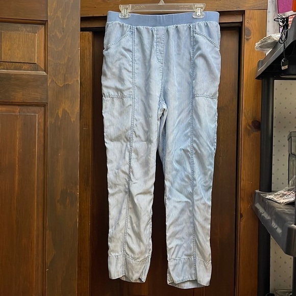 Chico’s striped pant - Picture 1 of 5